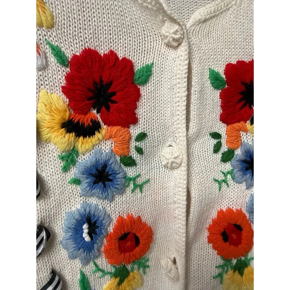 Vintage 90s Floral Embroidered Cardigan Sweater Knit Grandma Cottage Retro Top S